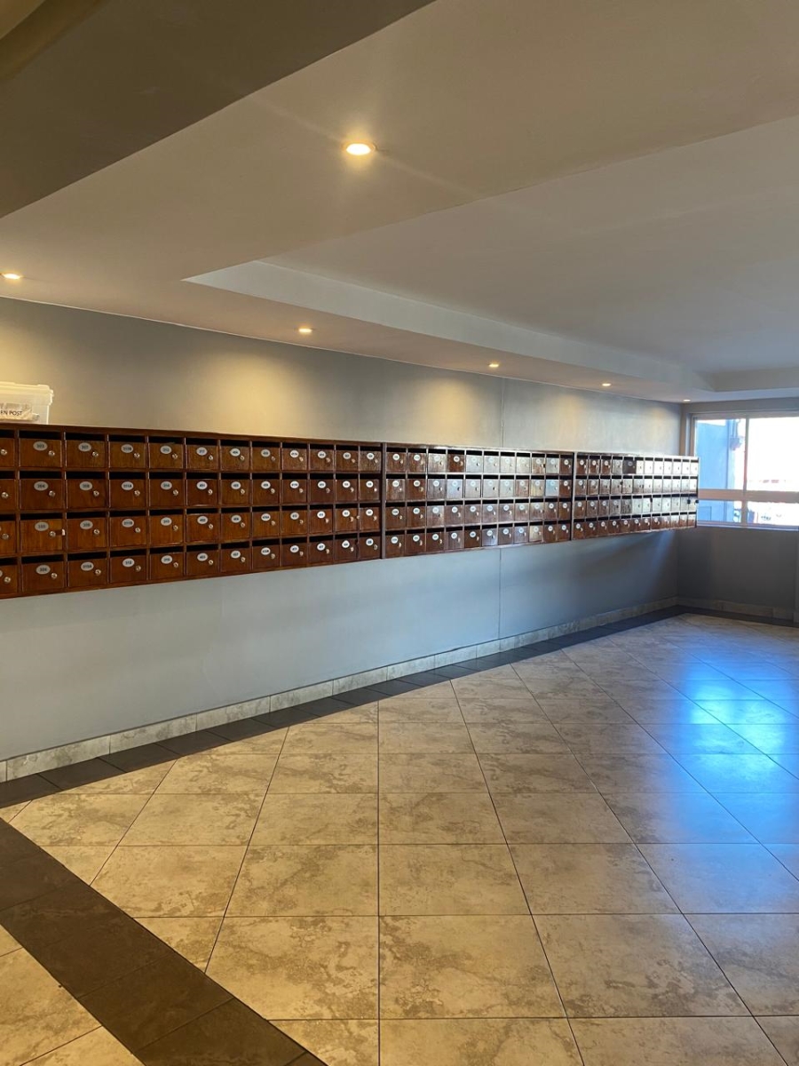 To Let 1 Bedroom Property for Rent in Salt River Western Cape